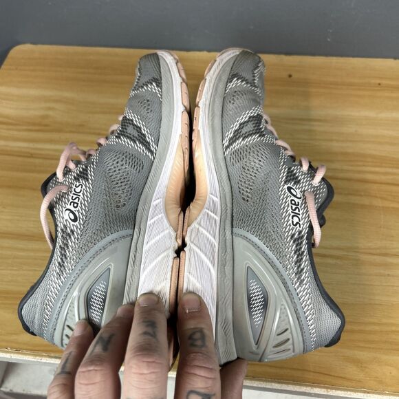 ASICS Gel Nimbus 20 Grey/Seashell Pink Womens 10.5 Running Sneaker - Picture 8 of 10